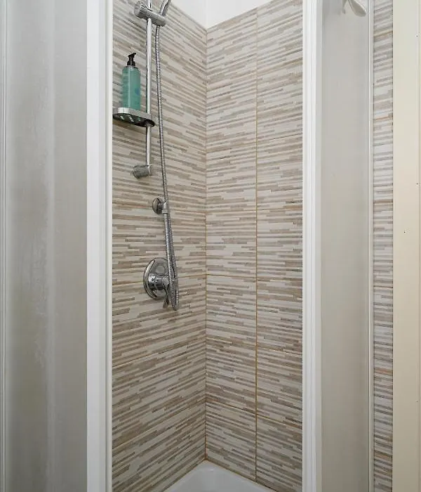 Inganni Charme Apartment-1