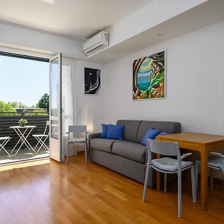 Inganni Charme Apartment-2